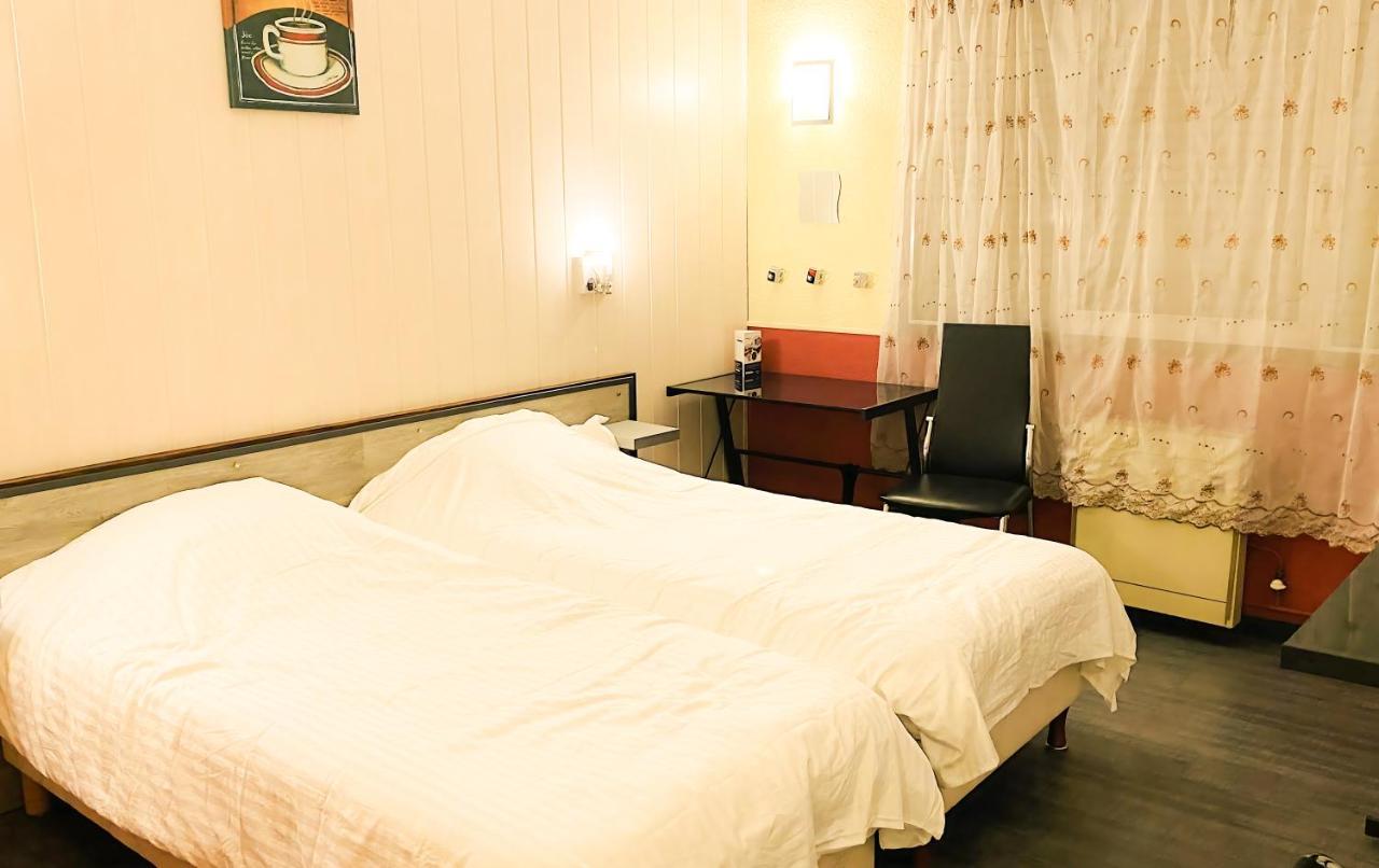 Hotel Le Valeran Ligny-en-Barrois Bagian luar foto